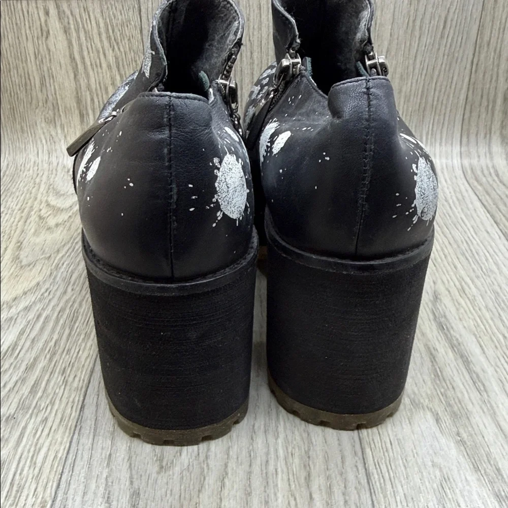Sofia Black and White Platform Shoes